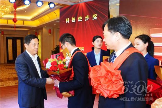 科技点燃梦想，创新成就未来
