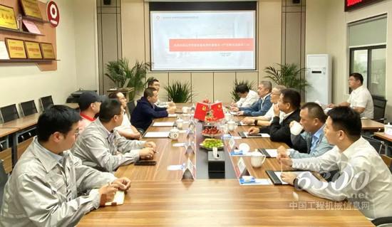 深入市场一线！何清华一行赴陕西调研(图4)
