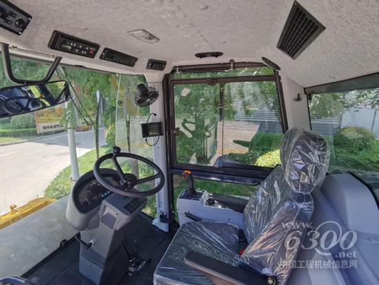 山推助力泉城路网建设丨设备全面升级，效果好才是真的好！(图3)