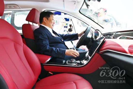 “腾飞吧！山东高端装备制造” 山东重工新科技成果展举办，发布全国首台商业化氢内燃机重卡(图3)