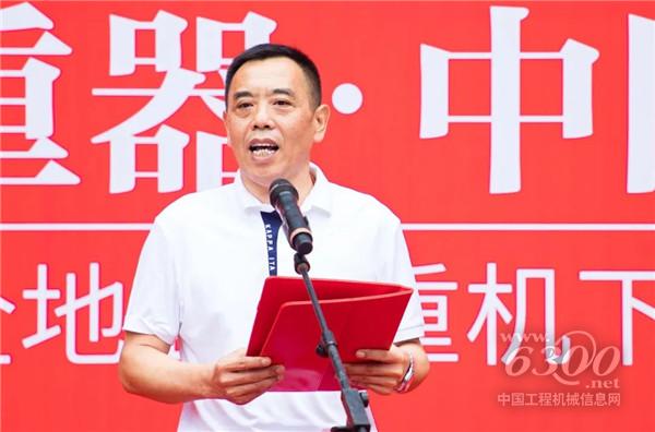 2400吨，三一首台全国最大吨位轮式起重机交付使用(图3)
