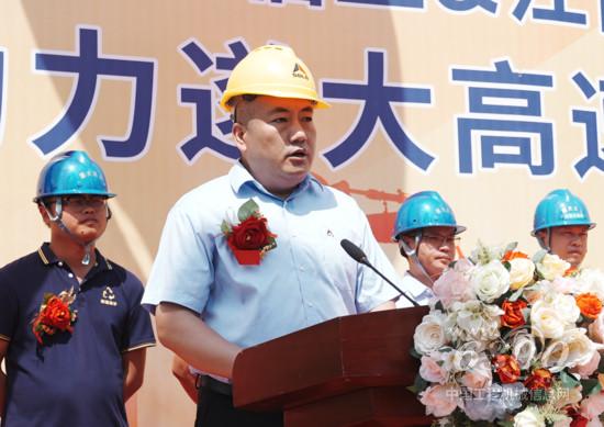 33台大型设备一次性交付，山东临工城市交通建设综合解决方案助力国家重点工程建设(图4)