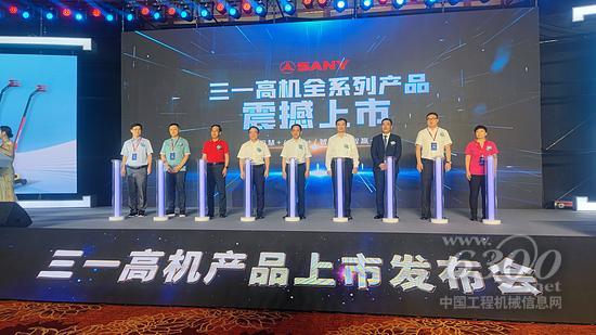 三一发布9款高机！两小时签单10亿元，北美“灯塔工厂”已启动(图3)