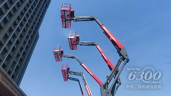三一发布9款高机！两小时签单10亿元，北美“灯塔工厂”已启动(图11)