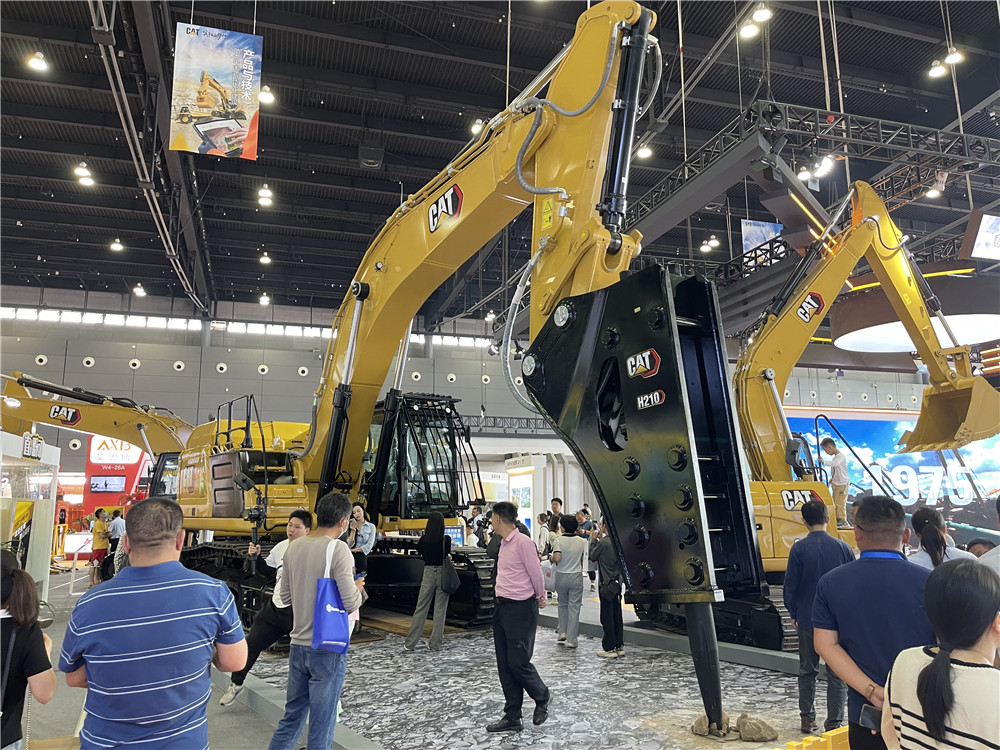 2023长沙国际工程机械展览会展台风采：卡特彼勒