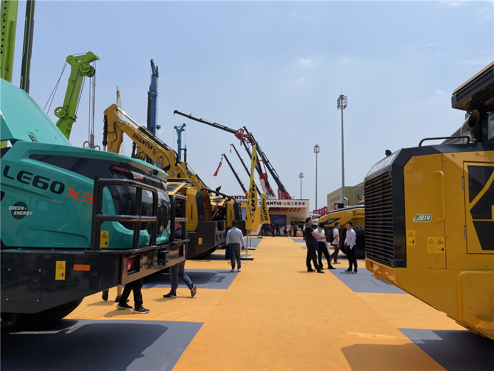 2023长沙国际工程机械展览会展台风采：山推