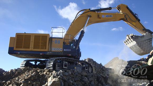 徐工XE900CH挖掘机在雪域高原施工