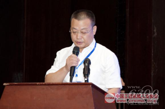 中建八局西北公司党委书记、副总经理段辉乐代表会议协办单位致欢迎词