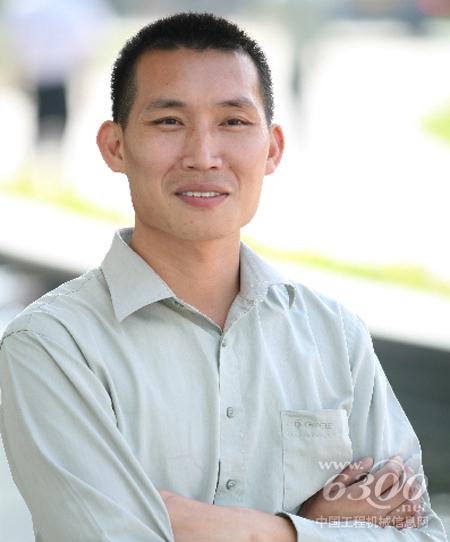 曹祥云：用叉车“穿针引线”的技术大王