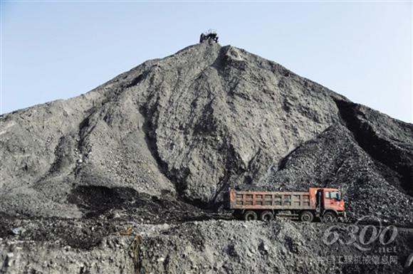 煤炭钢铁行业由亏转盈