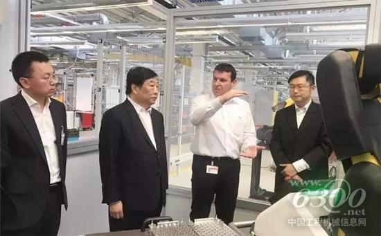 谭旭光董事长一行参观了博世集团工业4.0工厂