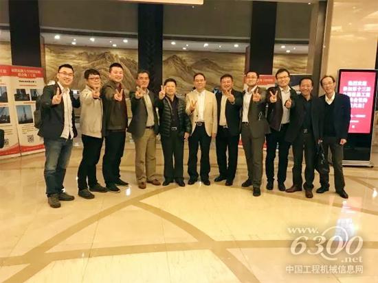 合影
