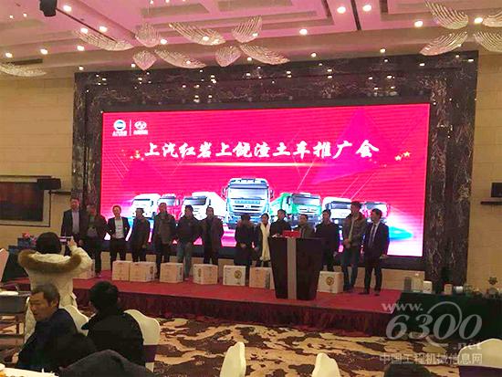 红岩智能渣土车江西上饶受追捧