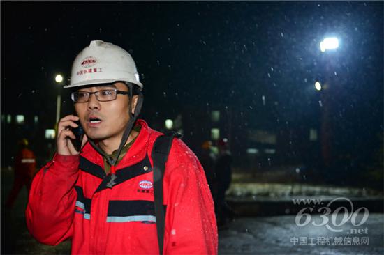 大雪中，技术人员紧急出门，电话了解TBM故障情况
