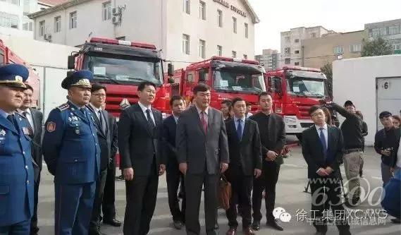 徐工援助蒙古国的6台水罐消防车设备用于草原和森林防火设备项目