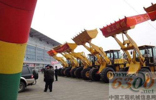 山东德工 装载机