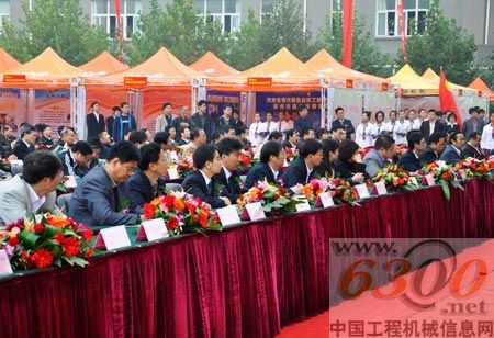 黎明重工出席河南“百校千企”合作大会