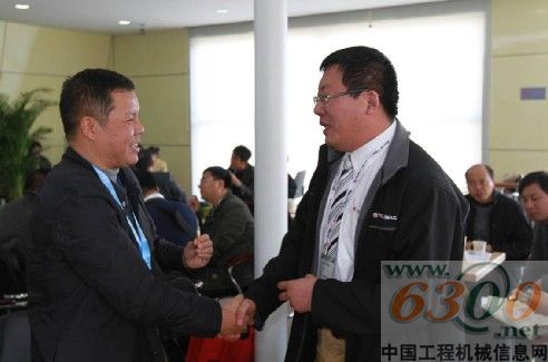 特雷克斯，南方路机