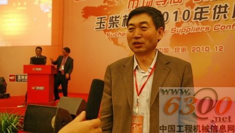 亚新科，李俊
