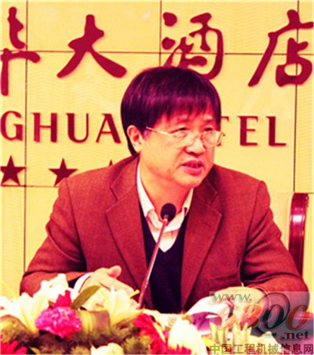 专家鉴定小组组长、山东大学教授、博士生导师周以齐