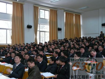 学员学习情绪高涨