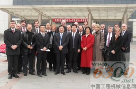 派克全球分公司行政总裁一行到北京市三一重机公司参观考察