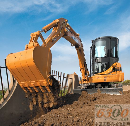 凯斯CX55B小型挖掘机。