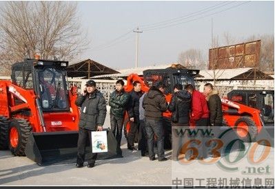 威肯 滑移推砂机