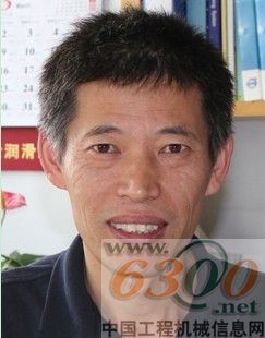 沃尔沃 建筑设备 李岩