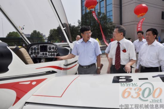 中国民航局 殷时军