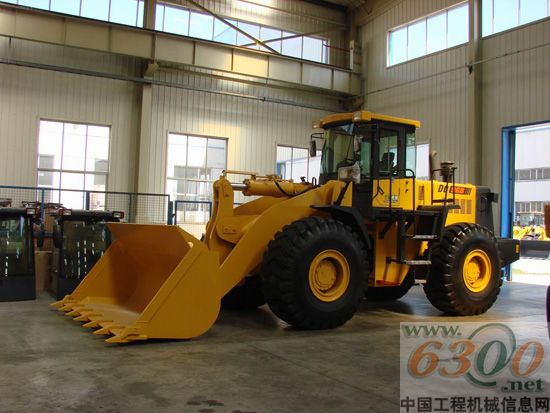 德工 装载机 DG968  