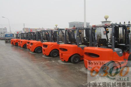 奇瑞 叉车