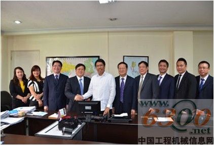 会谈后合影留念