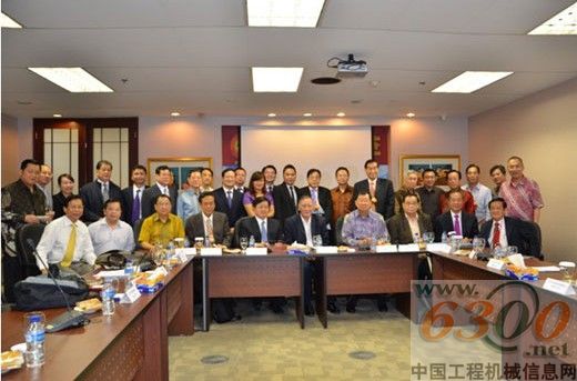 会谈后合影留念