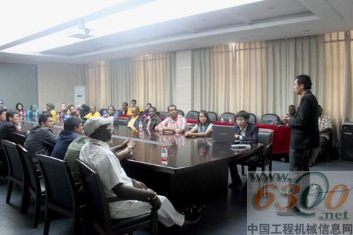 国外考察团参观考察中集凌宇