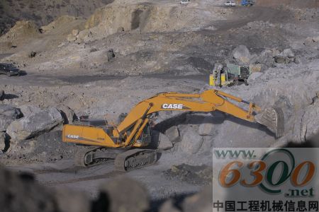 凯斯CX360B液压挖掘机