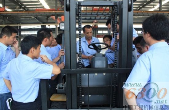 奇瑞叉车 销售