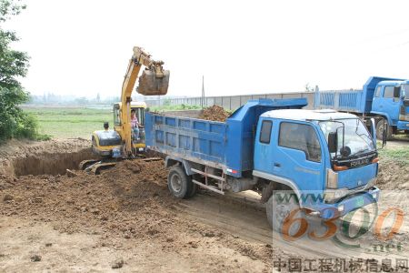 给老总装车_快递装车图片(3)